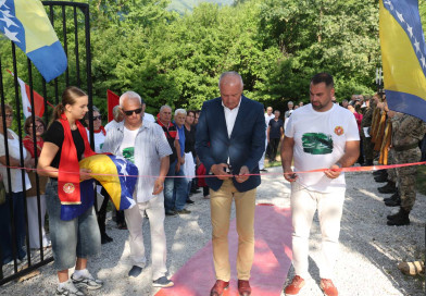 Obnovljeno Partizansko groblje u Gornjem Vakufu – Uskoplju